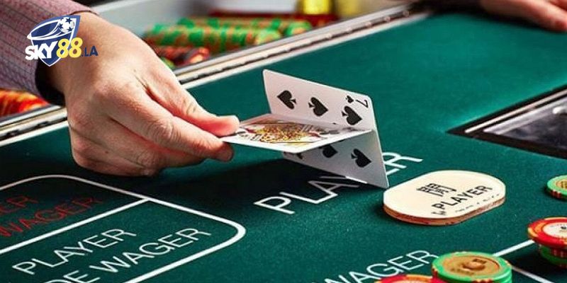 Luật chơi Baccarat yêu cầu mọi người phải nắm chắc
