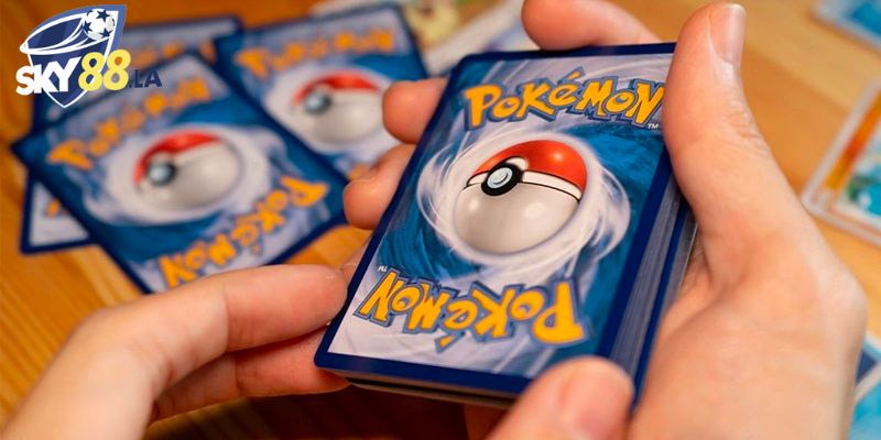 Mỗi người theo cách chơi bài Pokemon thì cần phải chuẩn bị tối thiểu là 25 lá bài